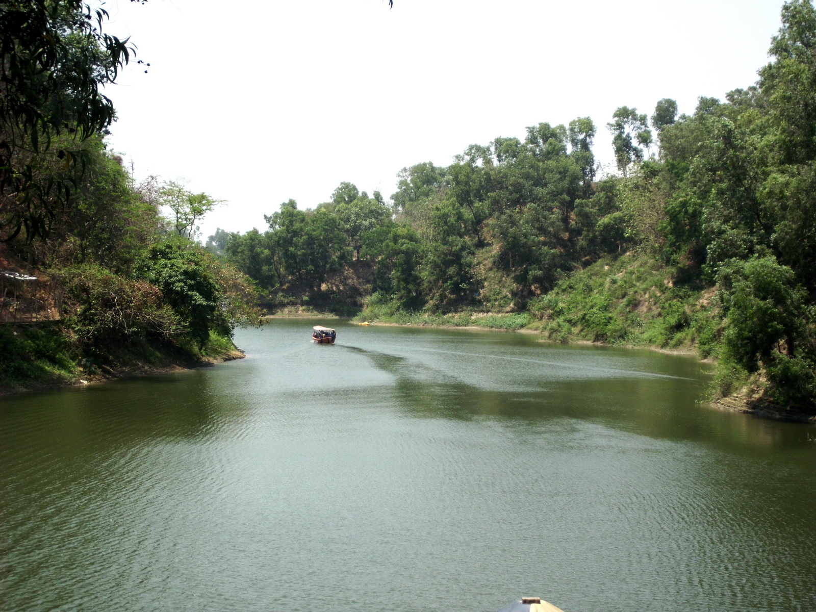 Foy's Lake, Chittagong