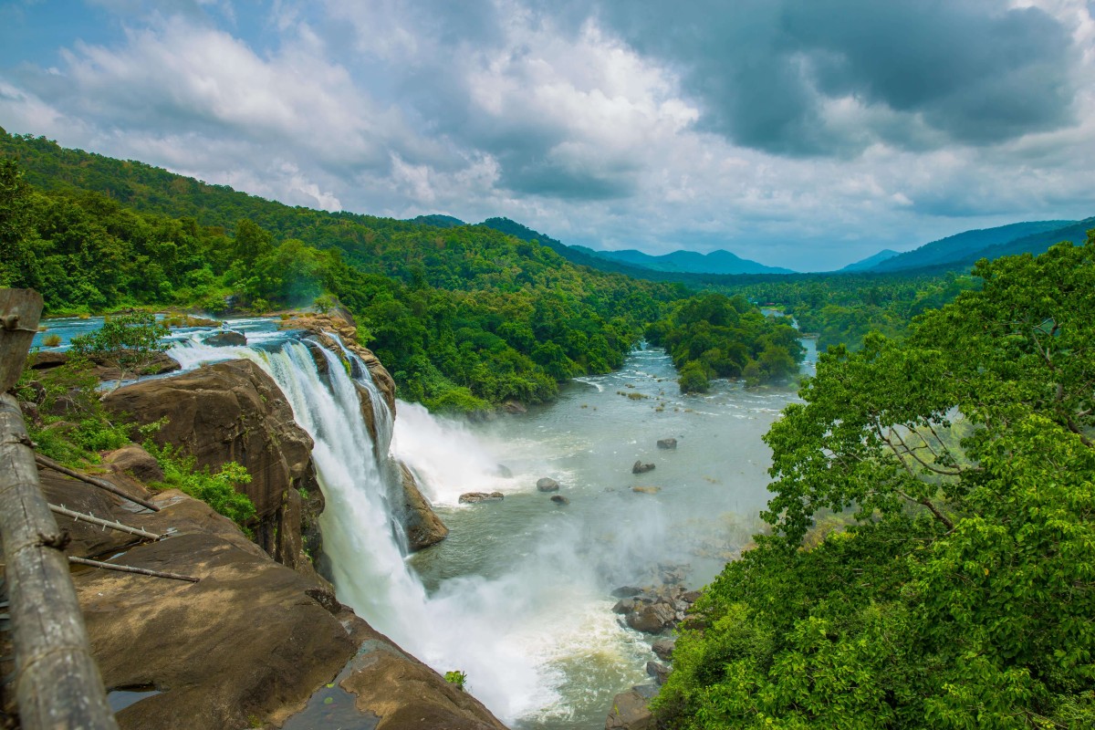 Ecstatic Athirapilly Tour Package