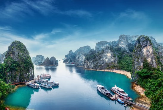 Vietnam Unveiled: Exclusive 3 Nights & 4 Days Tour Package