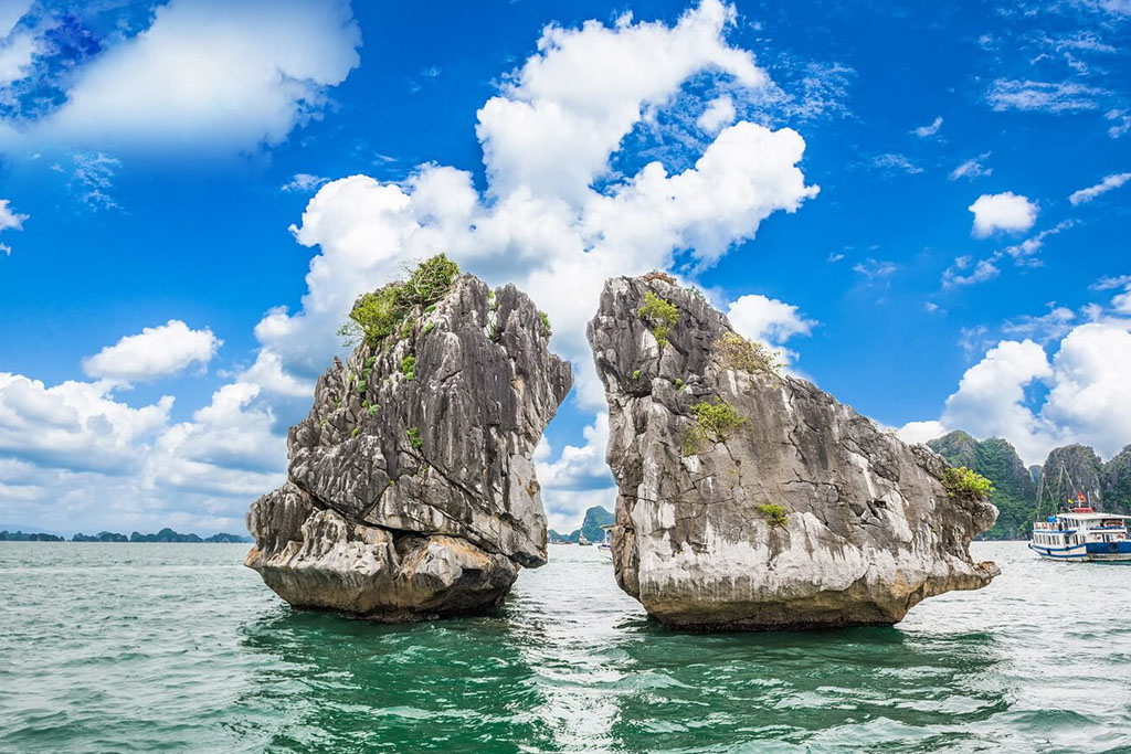 Ultimate Vietnam Adventure: Exclusive 5-Night, 6-Day Tour Package