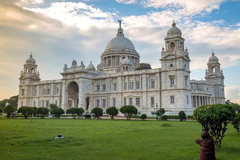 Explore the City of Joy: 4-Day Kolkata Getaway