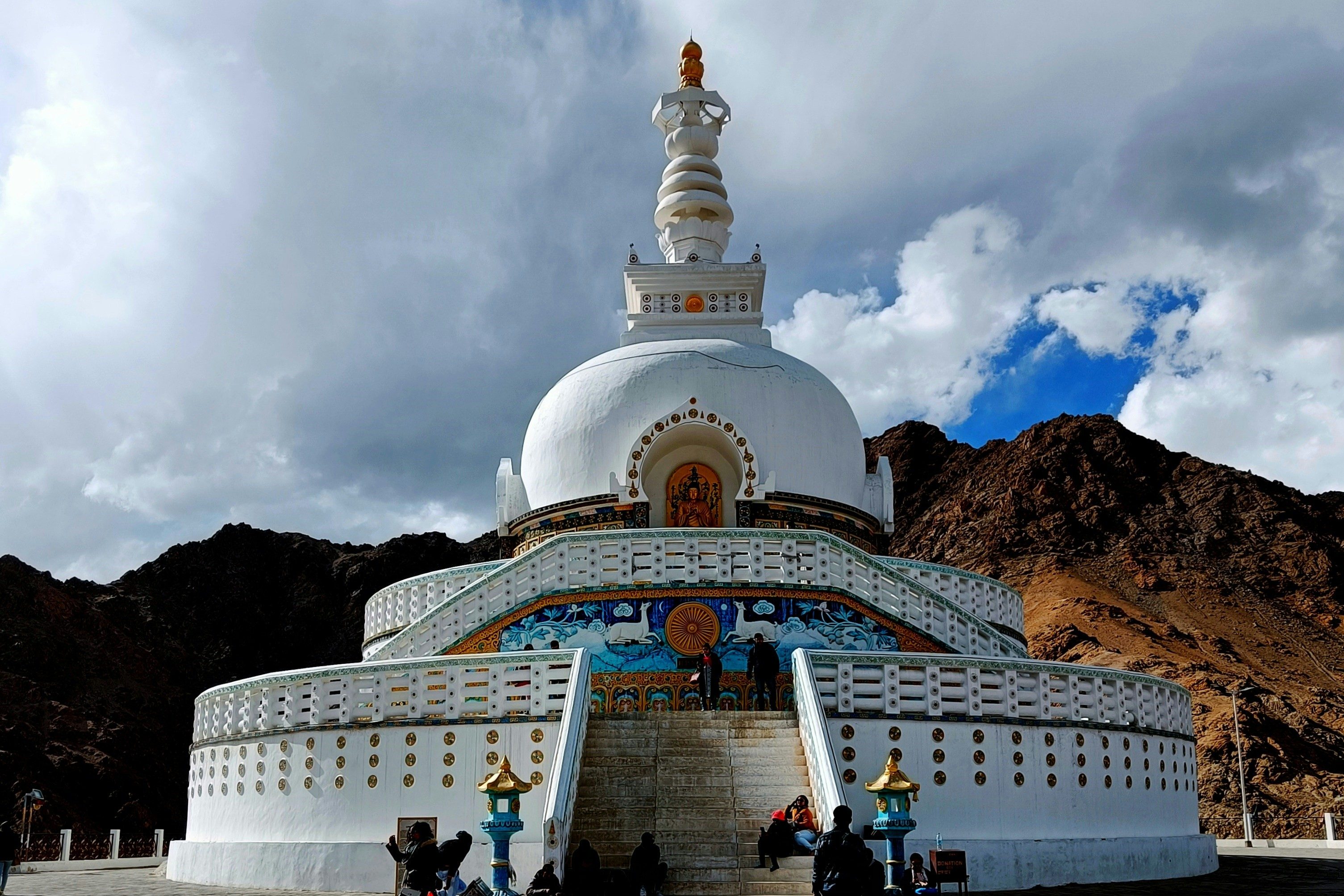 Journey to the Roof of the World: 5 Days in Ladakh