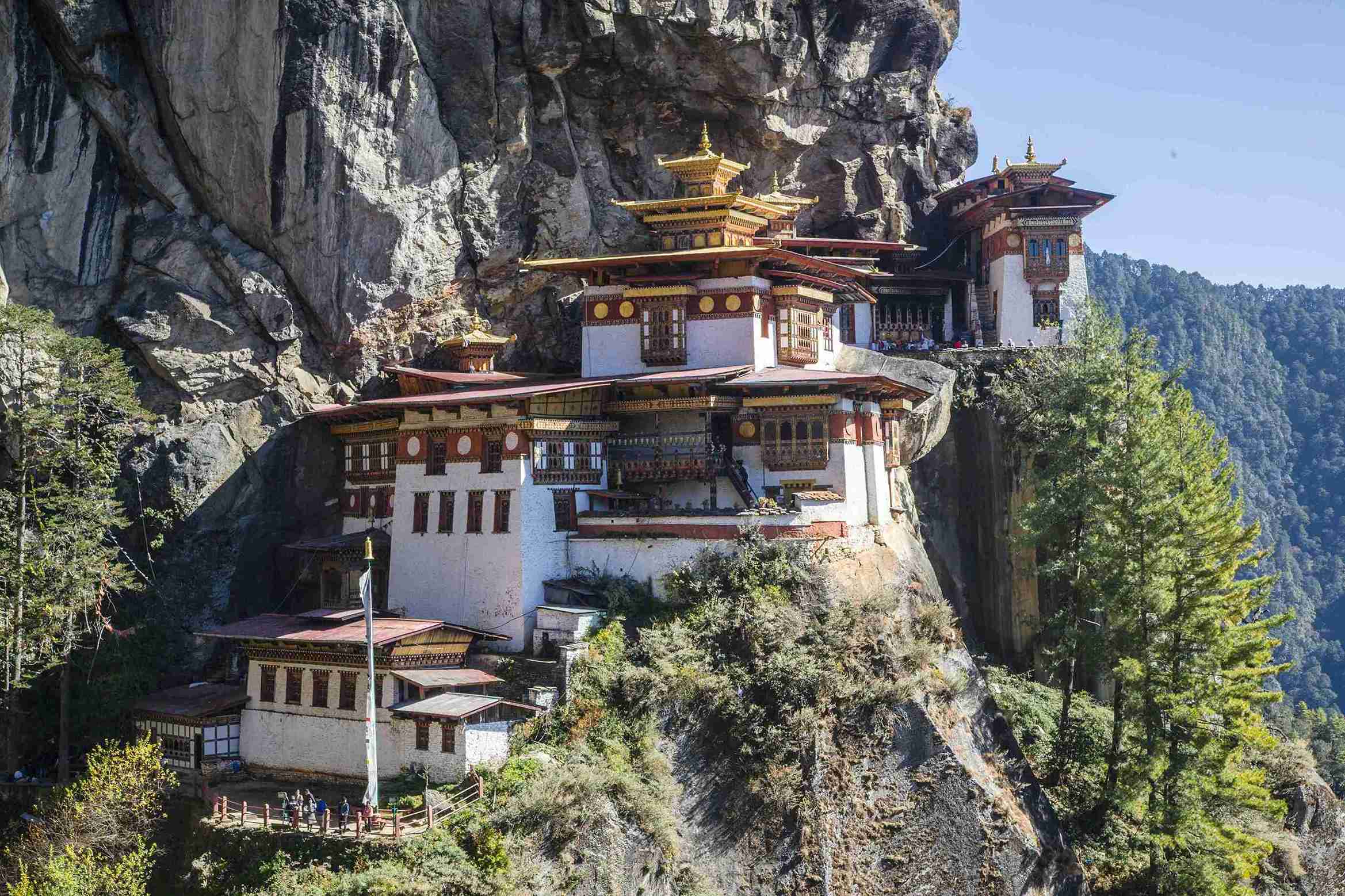 Bhutan Bliss: Explore the Majesty of Monasteries and Nature