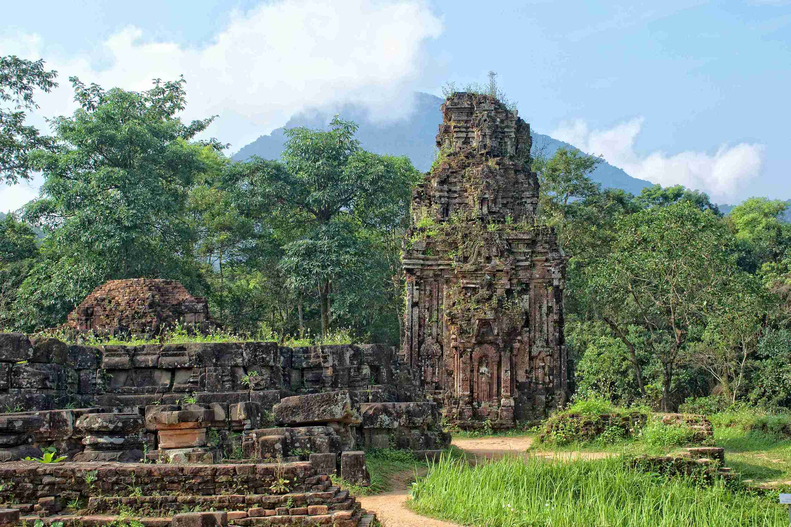 Cultural Gems of Vietnam: 6 Days of Enrichment and Exploration