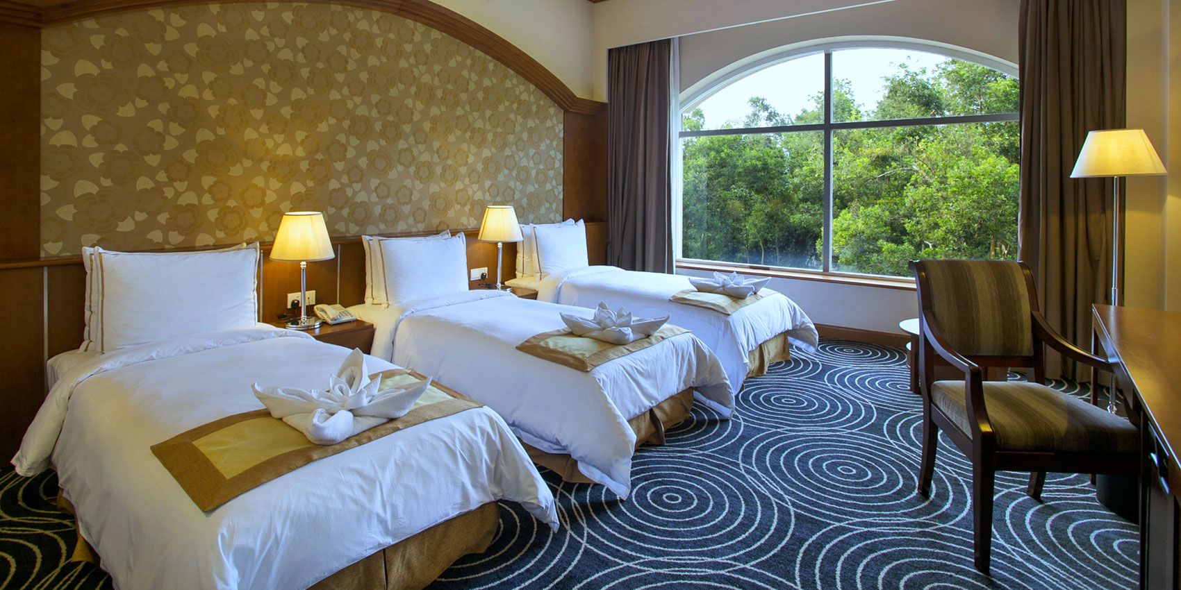 Luxury Tour At Grand Sultan Tea Resort & Golf
